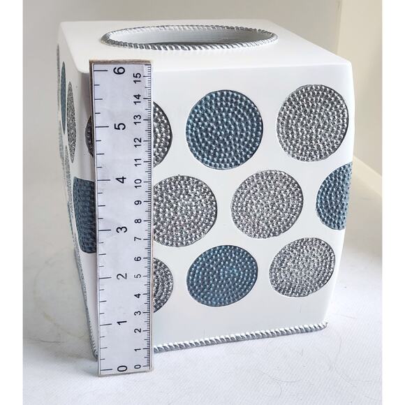 TISSUE HOLDER-AVANTI LINENS-Light Cream-Circles-Gray & Silver-Reflective Silver - Picture 9 of 10